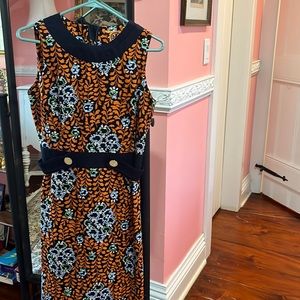 Classic Tory Burch sleeveless linen dress. Perfect with navy cardigan.
